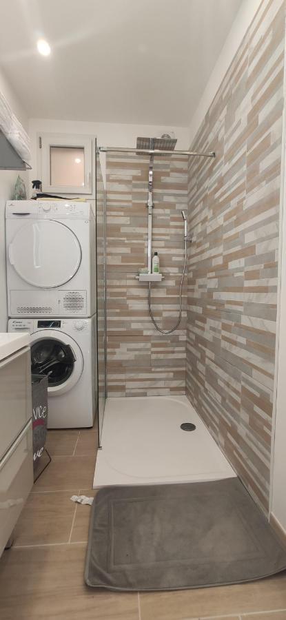 ברידס-לס-באן Joli Appartement Renove Avec Terrasse מראה חיצוני תמונה