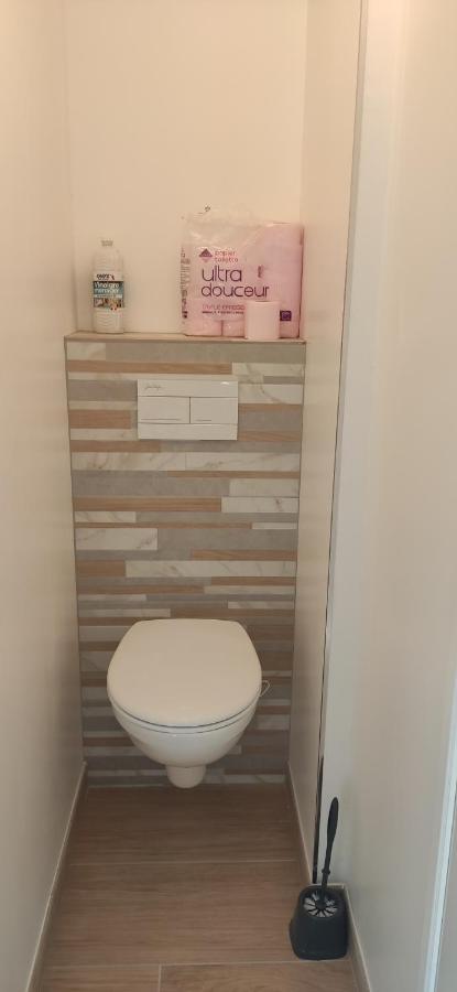 ברידס-לס-באן Joli Appartement Renove Avec Terrasse מראה חיצוני תמונה